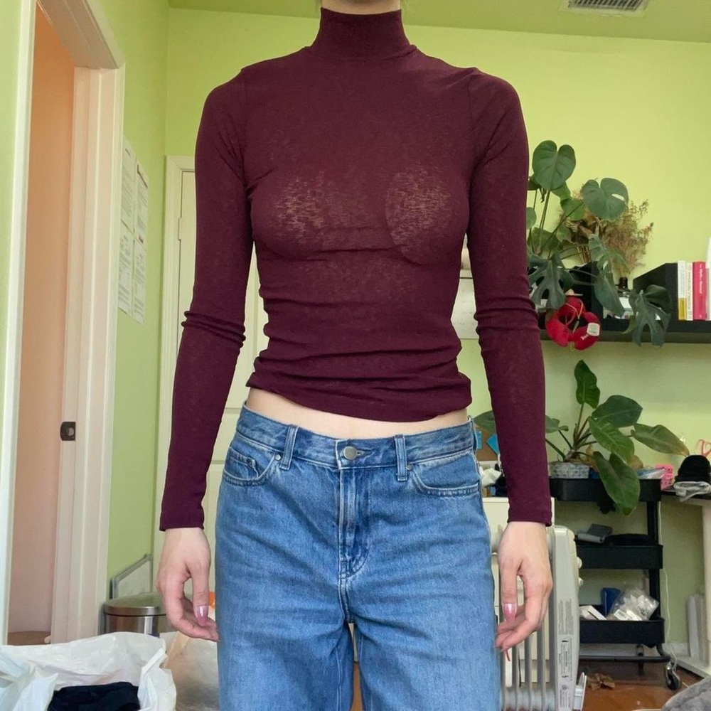TOPSHOP burgundy mesh turtleneck longsleeve